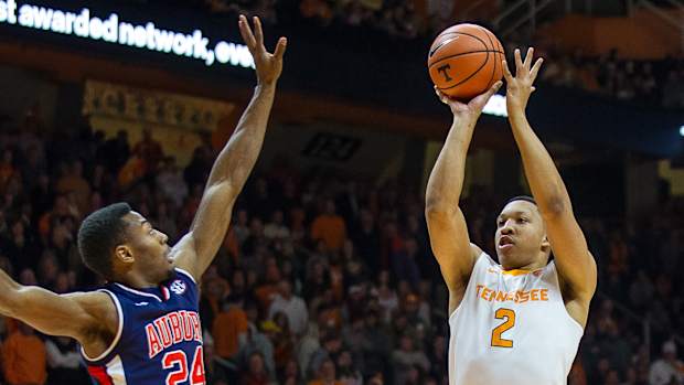 tennessee-auburn-odds-gambling.jpg